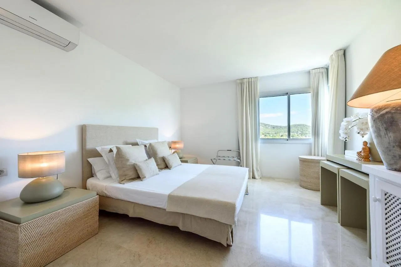 Exquisite Ibiza Home I Jaw Dropping Sea Views I Casa Blanca Jondal I 4 Bedrooms I Gym I Outdoor Kitchen I San Jose فيلة